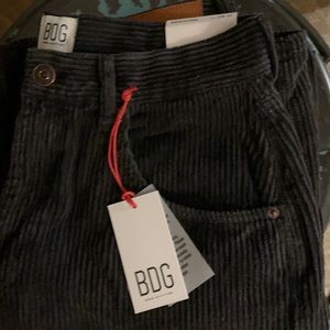 Black corduroy. High waist. 5 pocket Pant.